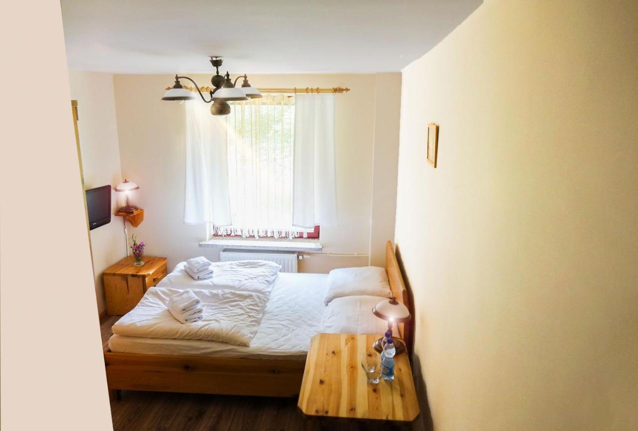 Zadrna Rezydencja Chelmsko Slaskie Exterior foto