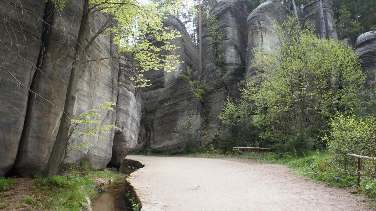 Zadrna Rezydencja Chelmsko Slaskie Exterior foto